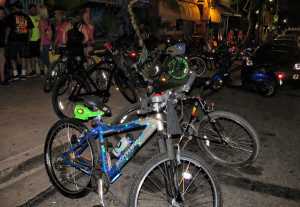 Bikes sit in front of BJs Friday night. Judy Lacey/RiverScene 