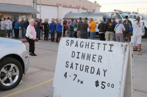 A crowd lines up for the Desert Hills Fire Department Auxiliary’s charity Spaghetti Dinner held Saturday, Nov. 21. There were 465 dinners served. Jayne Hanson/RiverScene 