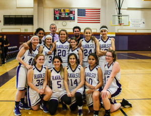 LHHS JV team poses for a group photo Friday evening. Rick Powell/RiverScene 