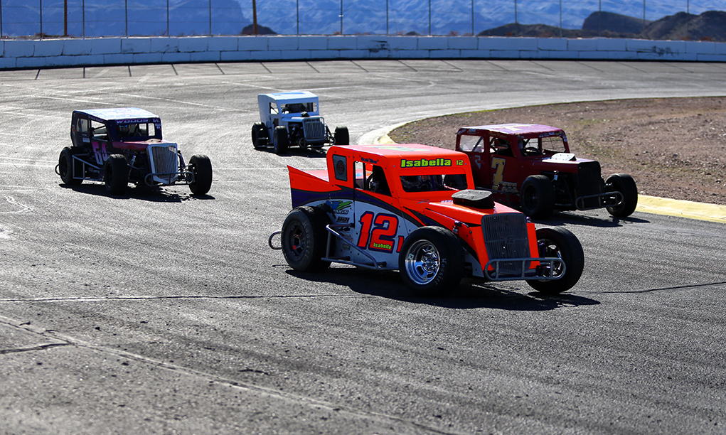 Havasu 95 Speedway February 1 race dwarf cars 