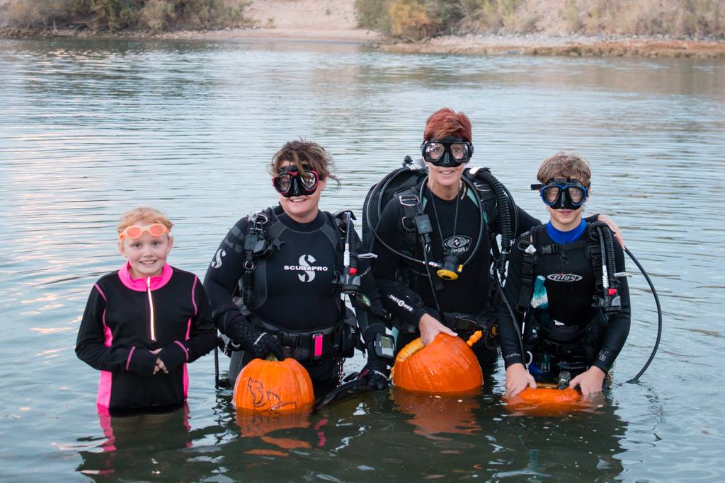 Lake Havasu Divers Association Special Event – Underwater Pumpkin Carving