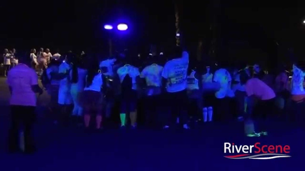 Glowin’ at the UV Color Splash