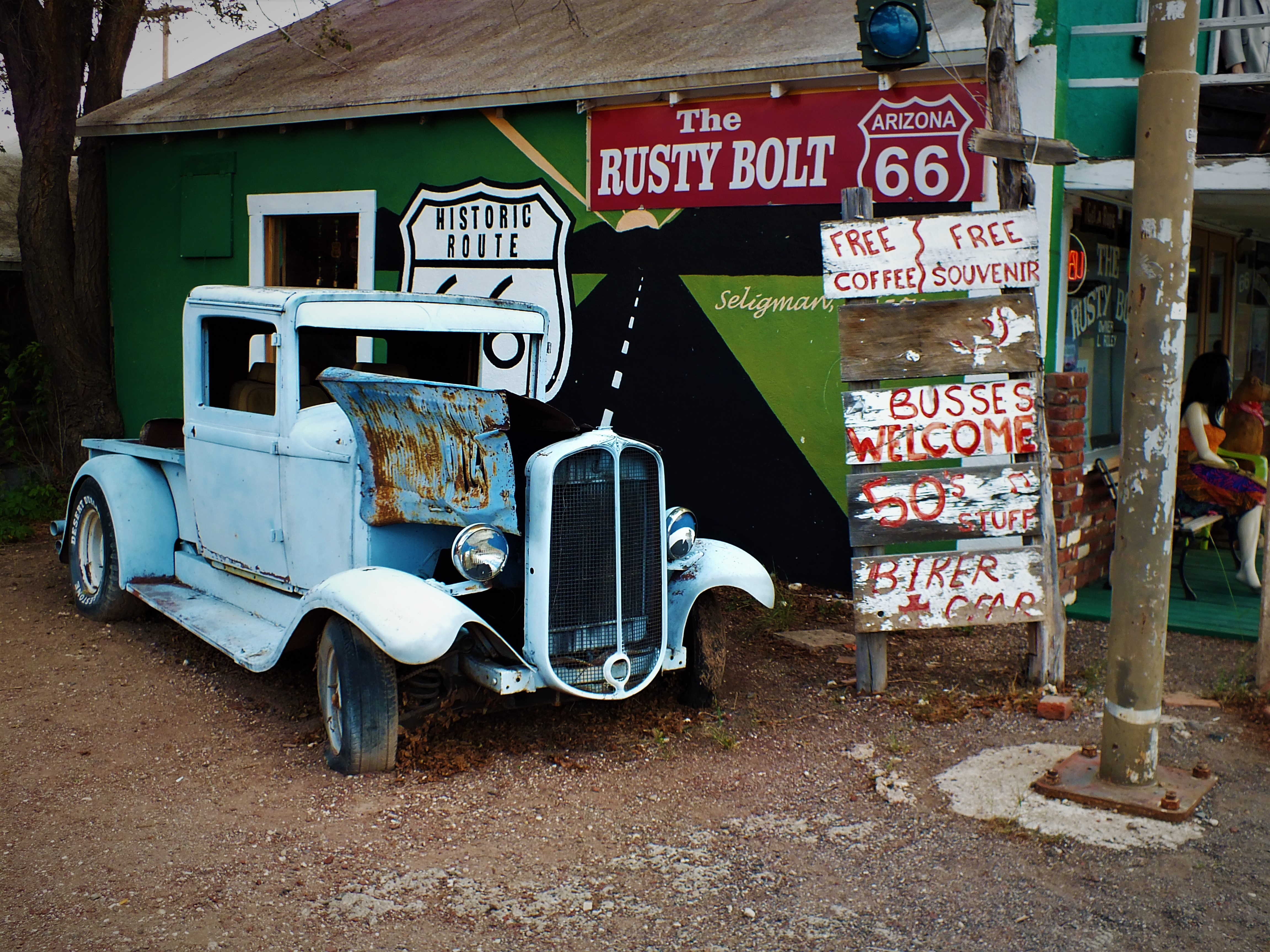 Day Trippin: Seligman and Historic Route 66