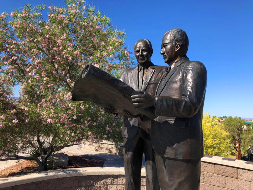 Havasu Artist Behind Famous London Bridge Bronze Statue Continues To Create Works Of Art