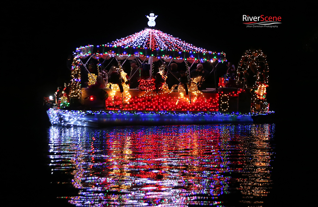 Boat Parade of Lights Thrills Lake Havasu City Spectators