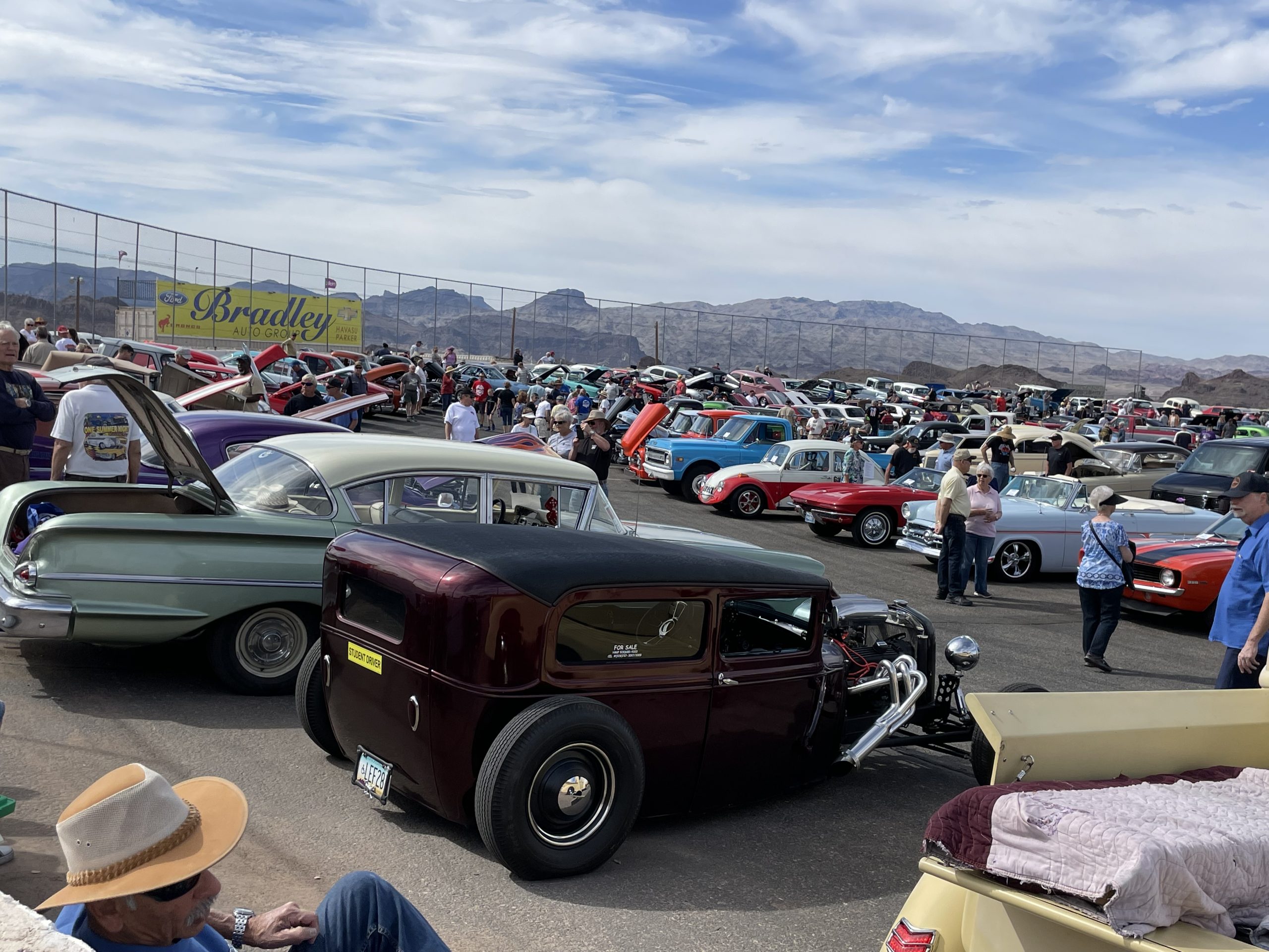 Saturday In Lake Havasu – Cars, Cars, Cars