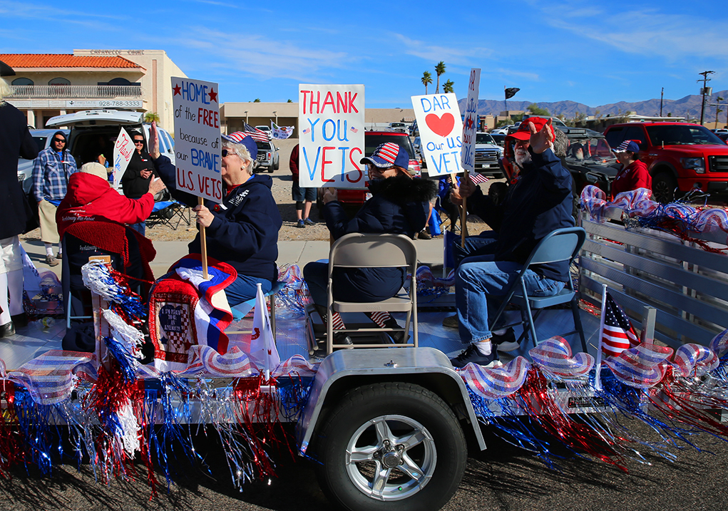 Lake Havasu Community Honors Veterans At  Annual Parade
