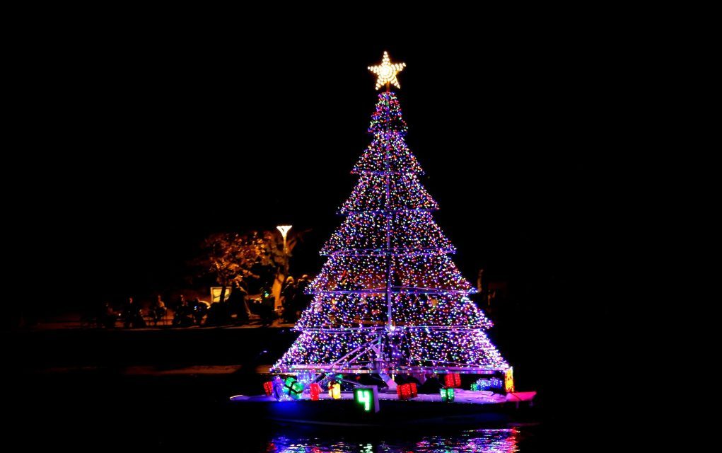 Annual Boat Parade of Lights Sparkled On Lake Havasu