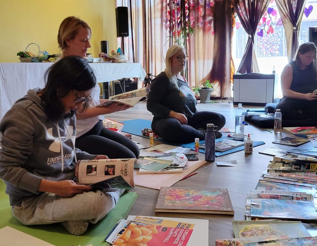 Locals Manifesting And Goal Setting With Vision Boards In 2023