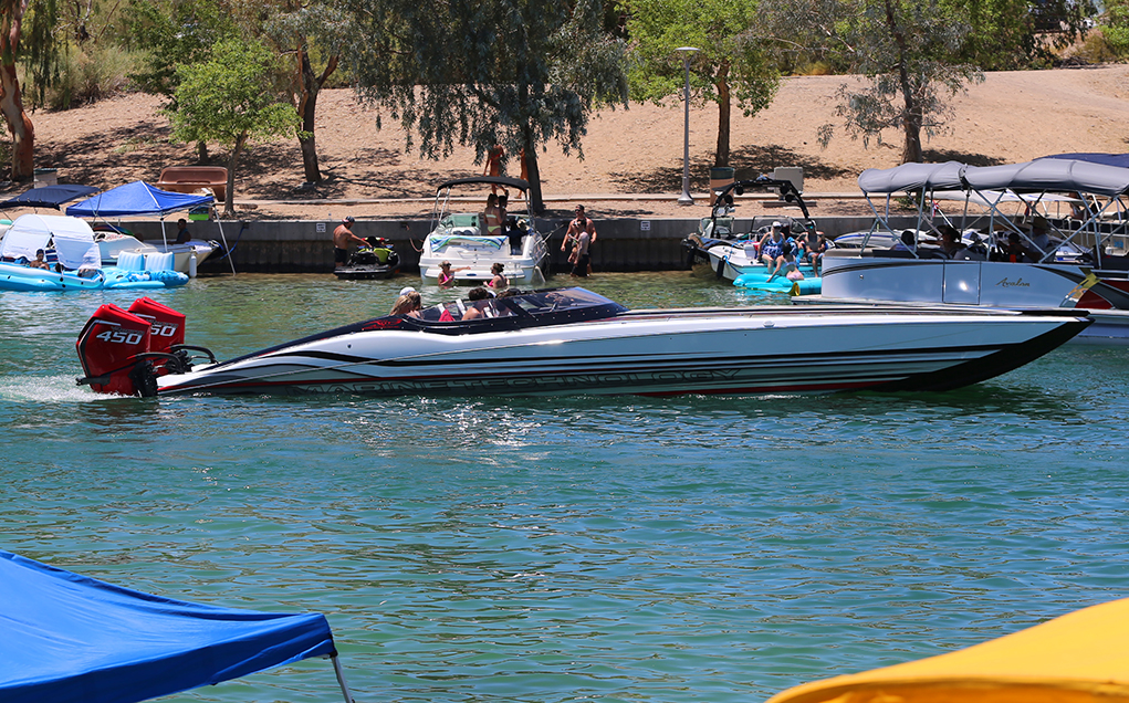 4th of july Lake Havasu City London Bridge Bridgewater Channel Arizona RiverScene Magazine Jillian Danielson Photography events news 