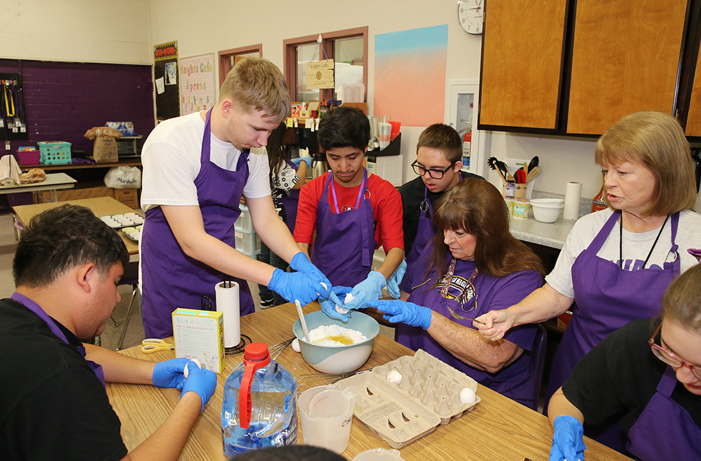 Life Skills Class Benefits Both Students And Teachers At LHHS