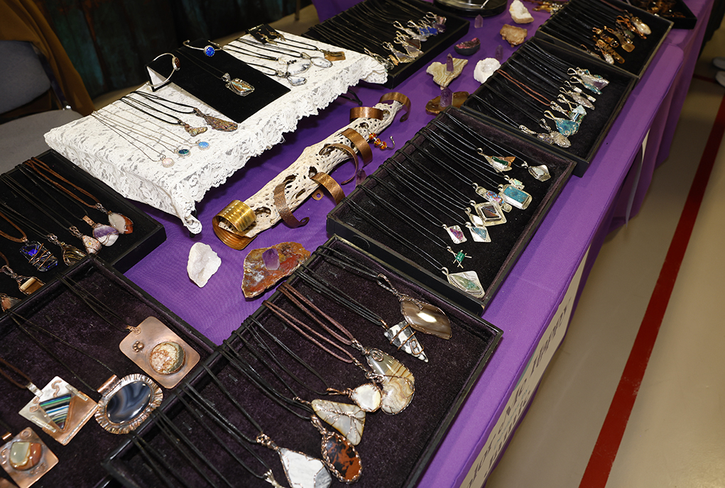 Gem And Mineral Show Sparkles In Lake Havasu