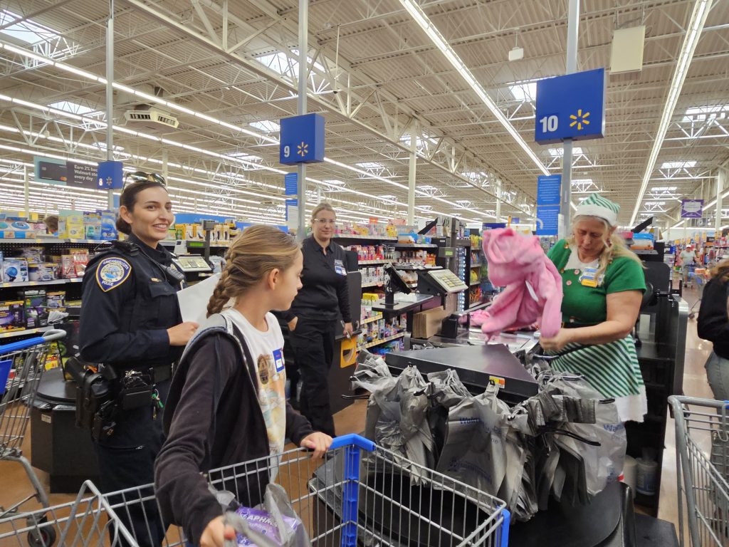 Shop With A Cop Puts Holiday Spirit Front And Center