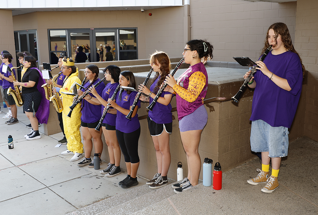 LHUSD Teacher Rally Lake Havasu RiverScene Magazine 