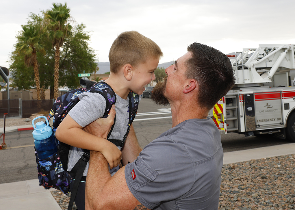 Starline Lake Havasu City RiverScene Magazine Jillian Danielson Photography