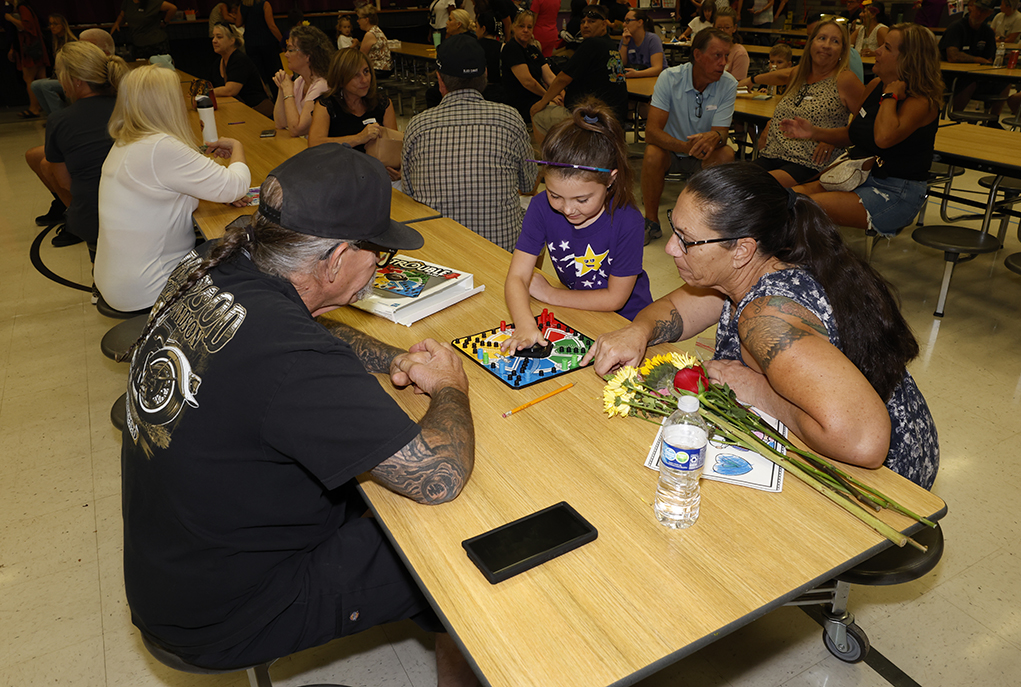 Starline Elementary Hosts Families At Annual Grandparents Day