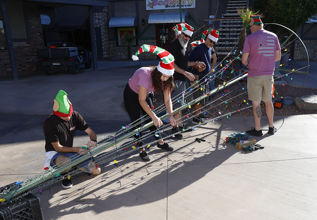 London Bridge Resort Lake Havasu Christmas Lights RiverScene Magazine