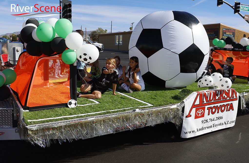 RiverScene Magazine London Bridge Days Parade 2024 Lake Havasu City Jillian Danielson Photography