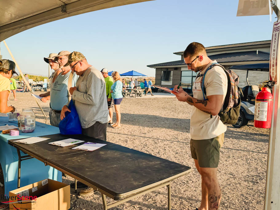 Lake Clean Up Day / Lake Havasu Marine Association