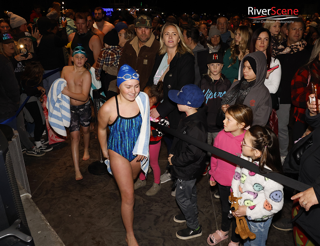 RiverScene Magazine London Bridge Lighting Festival of Lights London Bridge Resort Lake Havasu City Swim across the channel Bridgewater Channel