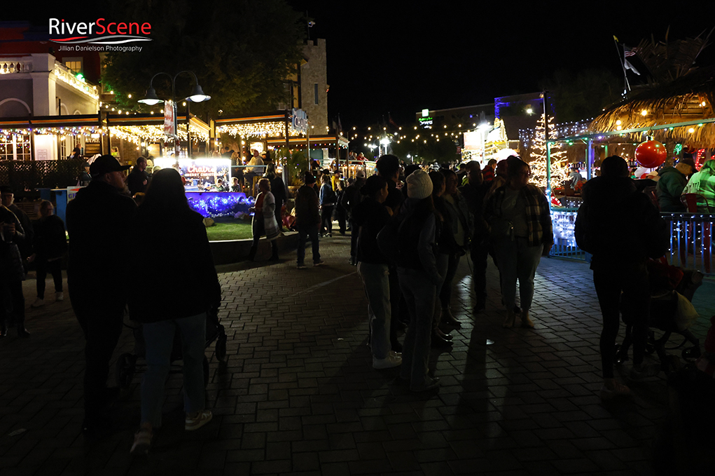 RiverScene Magazine London Bridge Lighting Festival of Lights London Bridge Resort Lake Havasu City Swim across the channel Bridgewater Channel