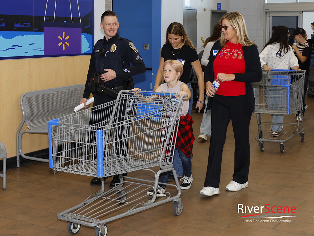 Shop with a Cop Lake Havasu City RiverScene Magazine 