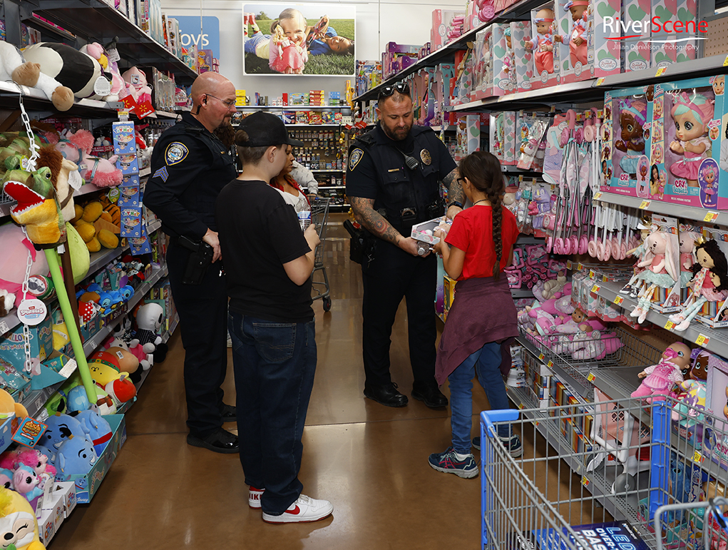 Shop with a Cop Lake Havasu City RiverScene Magazine 