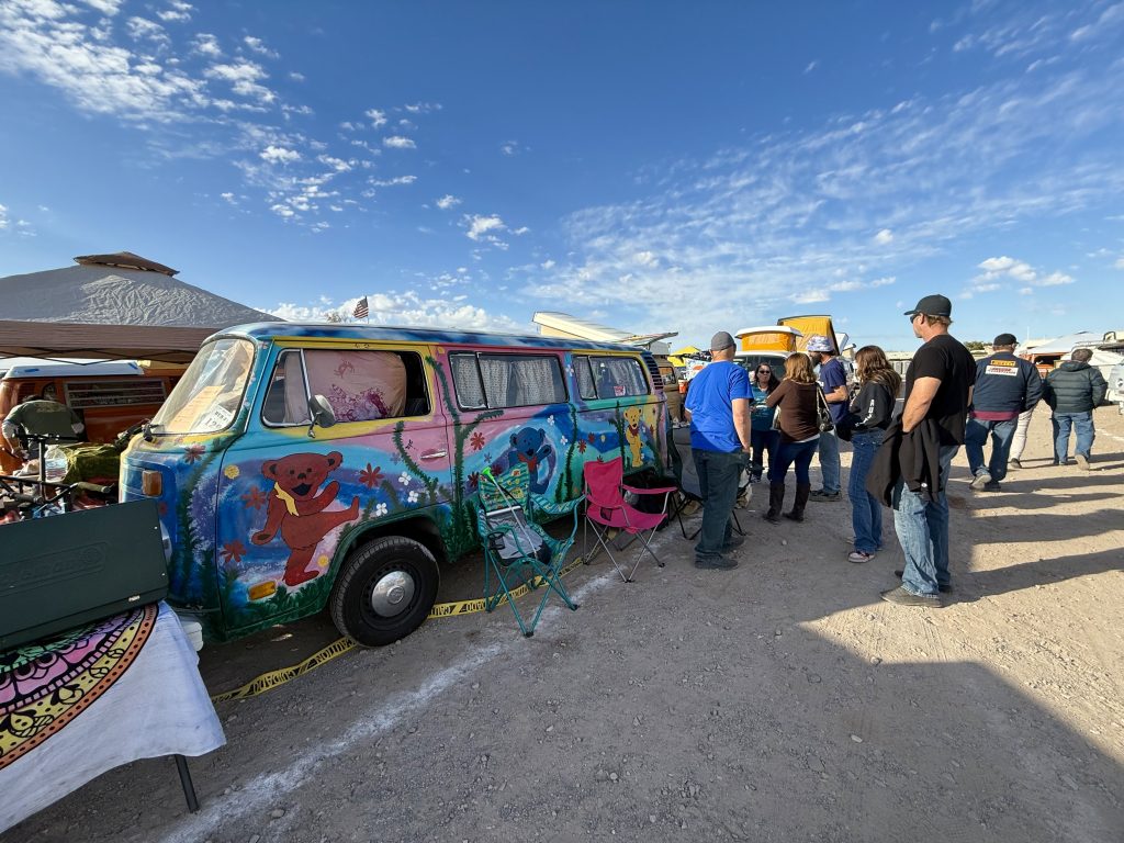 Lake Havasu Buses by bridge