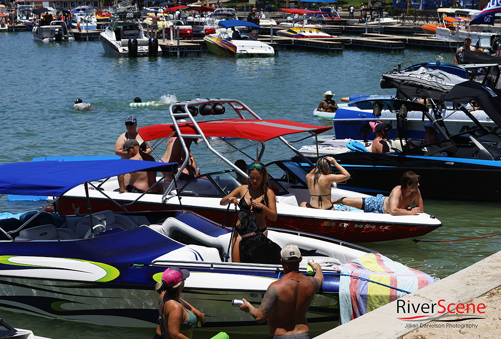 Memorial Weekend Bridgewater Channel Lake Havasu Bridgewater Channel Events RiverScene Magazine Jillian Danielson Photography London Bridge