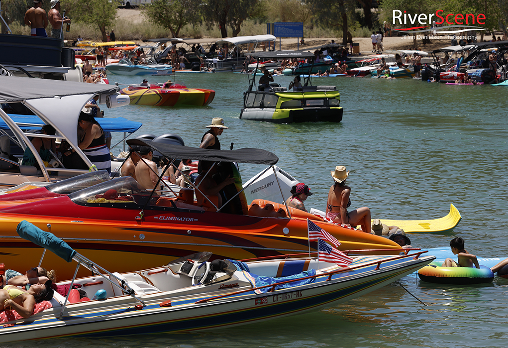 Memorial Weekend Bridgewater Channel Lake Havasu Bridgewater Channel Events RiverScene Magazine Jillian Danielson Photography London Bridge