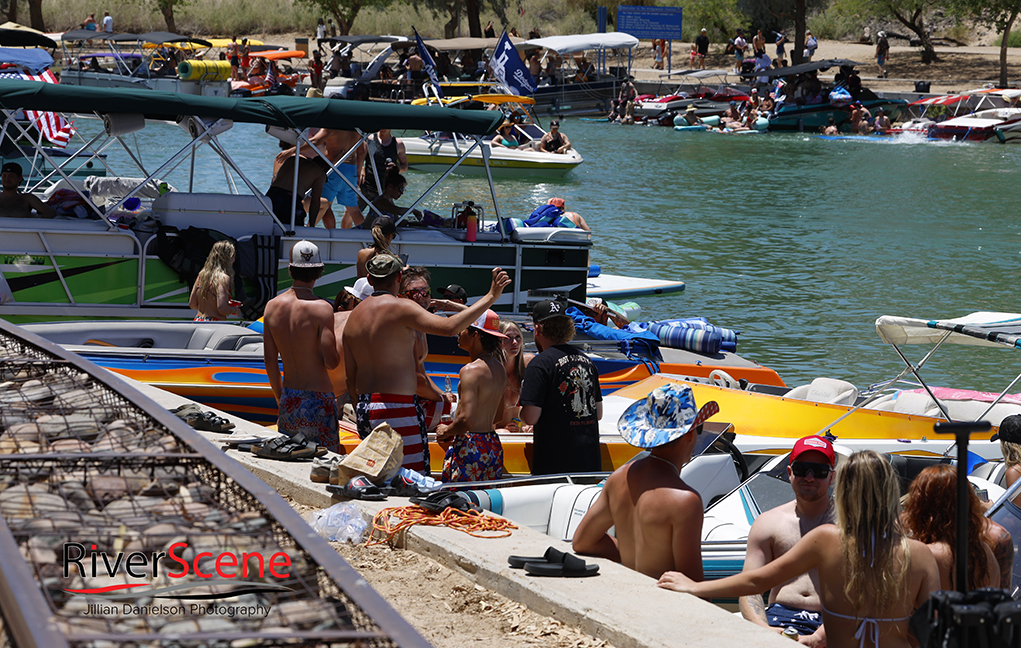 Memorial Weekend Bridgewater Channel Lake Havasu Bridgewater Channel Events RiverScene Magazine Jillian Danielson Photography London Bridge