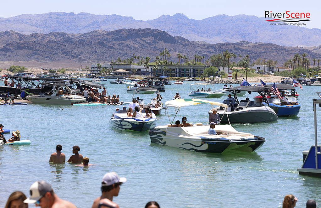Memorial Weekend Bridgewater Channel Lake Havasu Bridgewater Channel Events RiverScene Magazine Jillian Danielson Photography London Bridge