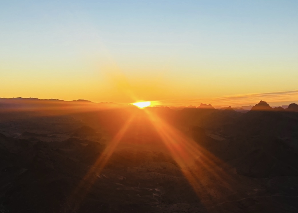 Sunrise Hike To Tabletop