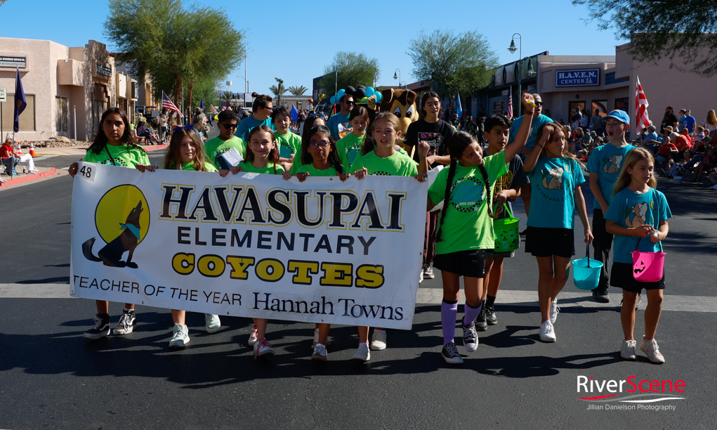 54th Annual London Bridge Days Parade Brings Community Together