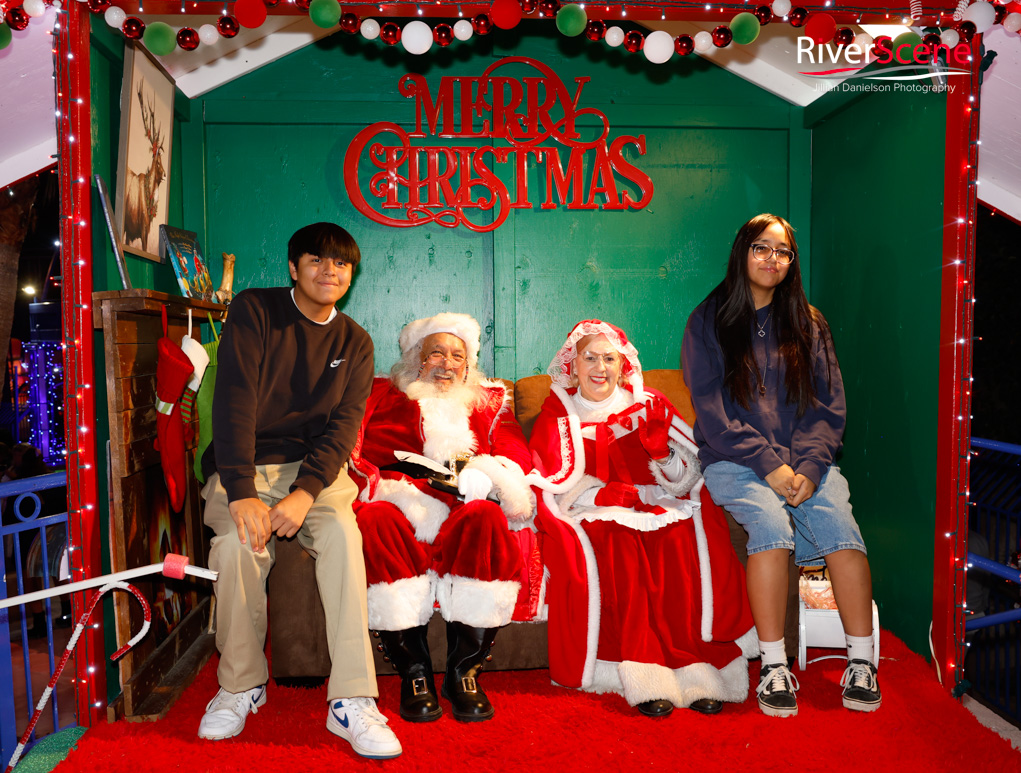 London Bridge Festival of Lights Lake Havasu Kokomo Swim Across the channel RiverScene Magazine 