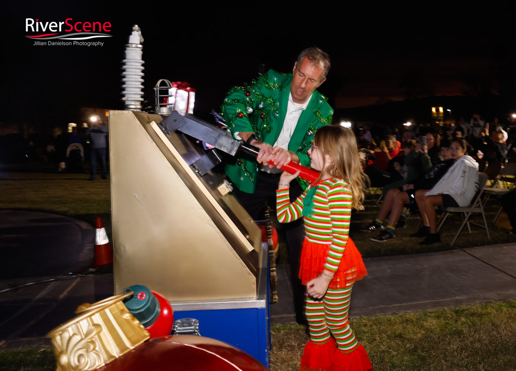 Tree-Lighting Ceremony Highlights Beginning Of A New Era