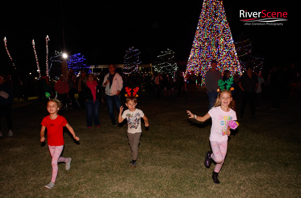 Wheeler Park Lake Havasu Christmas Tree Lighting RiverScene 