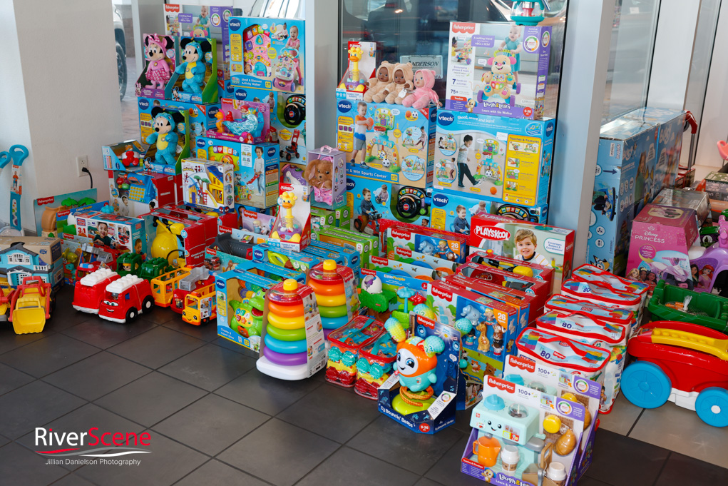 Anderson Toyota Toy drive Lake Havasu Christmas 