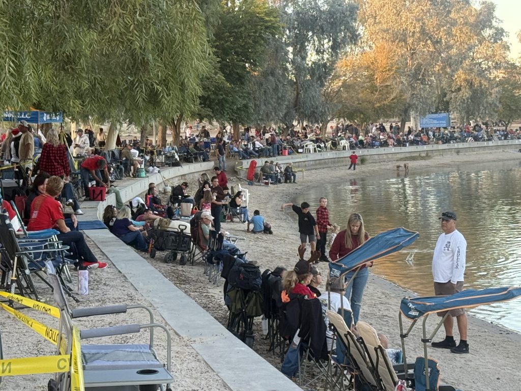Lake Havasu RiverScene Magazine Boat Parade of Lights Winners