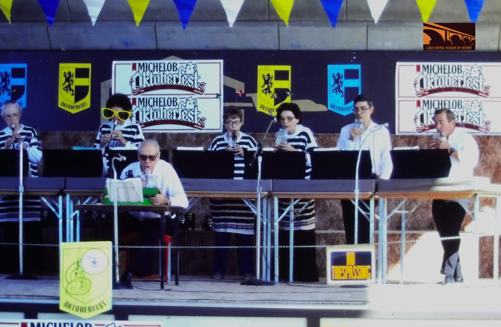 1985 London Bridge Days parade RiverScene Magazine Lake Havasu Lake Havasu Museum of History
