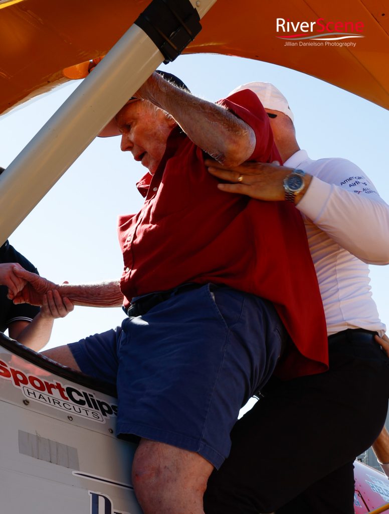 Jillian Danielson Photography RiverScene Magazine Vista Pointe Veteran Lake Havasu Airport Velocity Team