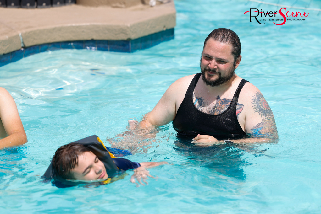Kruisin for a Kause Lake Havasu RiverScene Magazine All Abilities Boats racing London Bridge Resort Jillian Danielson photography