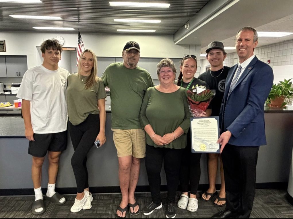 Thunderbolt Middle School Mainstay Retires After 36 Years With LHUSD