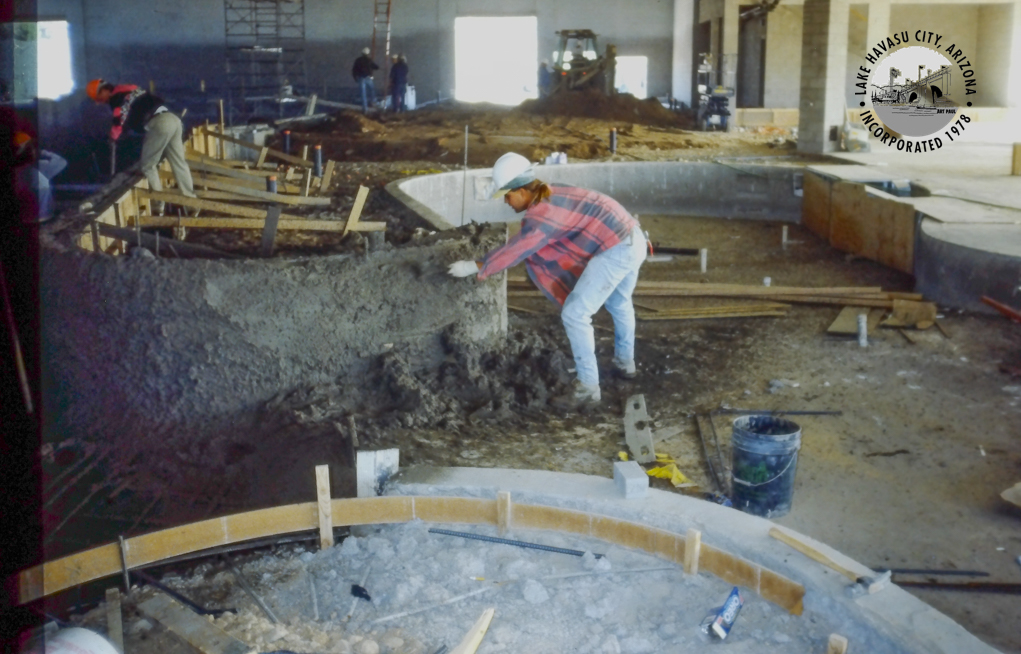 Havasu History: Lake Havasu City Aquatic Center Takes Shape